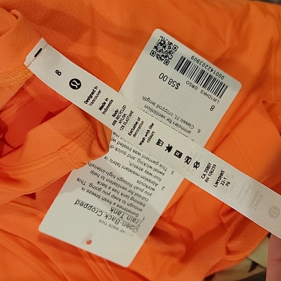 Lululemon Open-Back Cropped Training Tank Top - Picture 7 of 7
